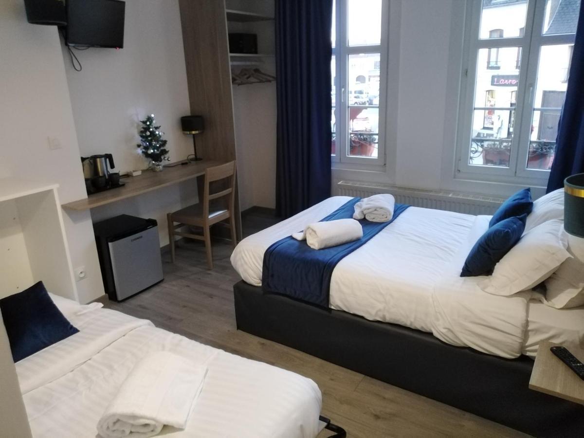 Les Remparts Hotel La Madelaine-sous-Montreuil Luaran gambar