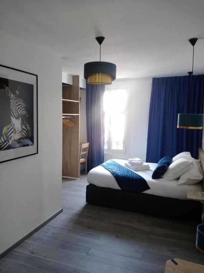 Les Remparts Hotel La Madelaine-sous-Montreuil Luaran gambar